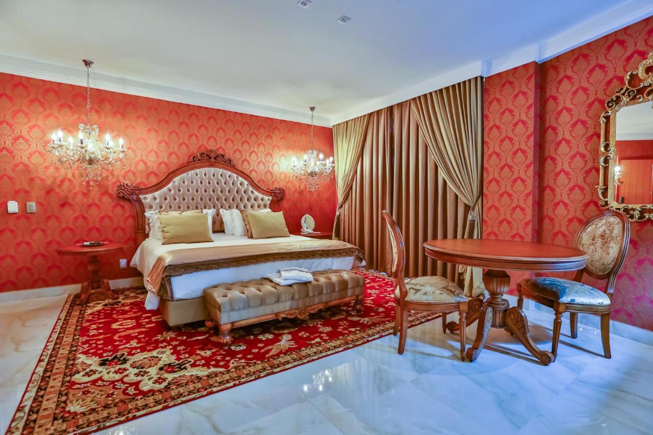 Golden Lis Hotel Boutique Goiânia Extérieur photo A bedroom at the hotel