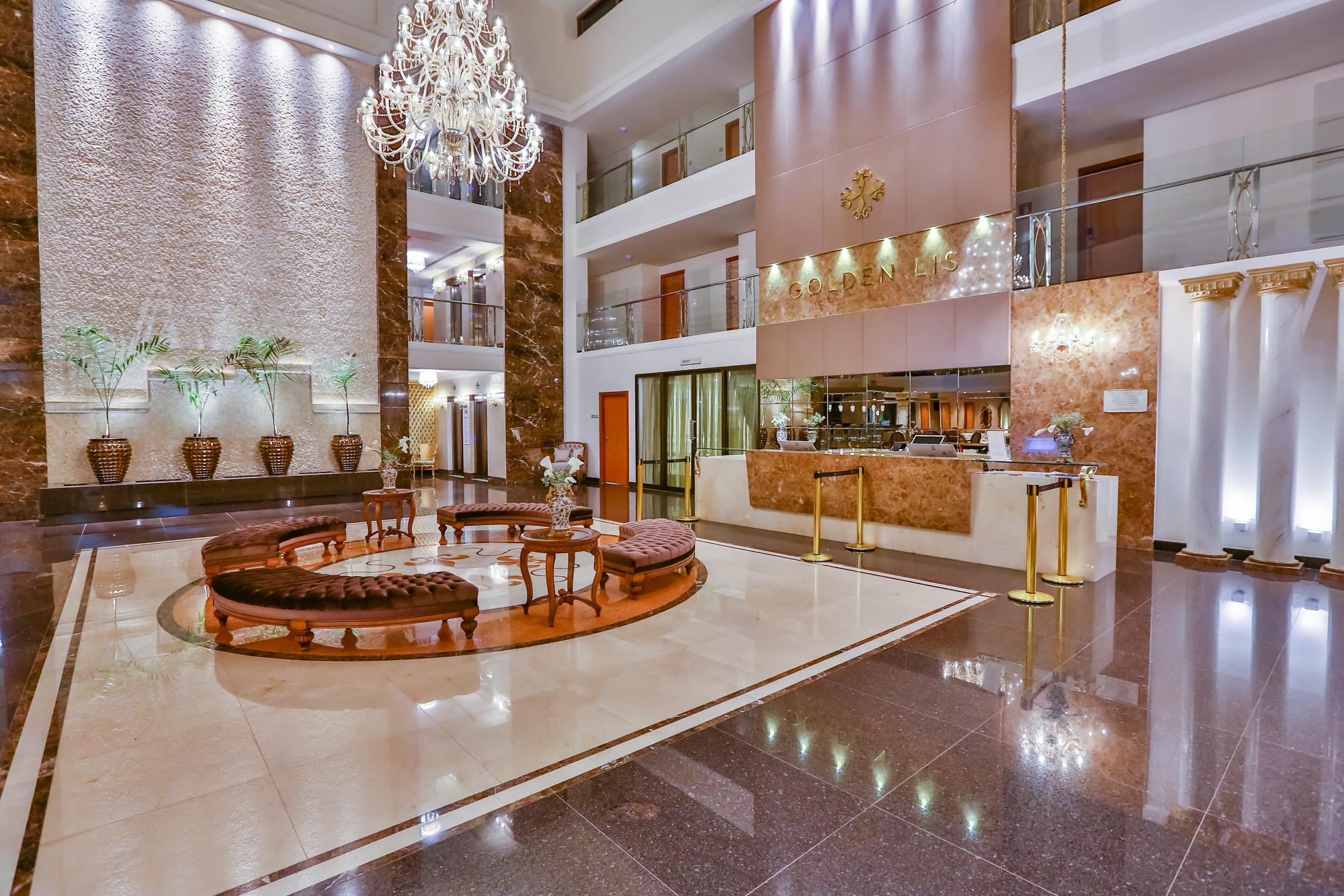 Golden Lis Hotel Boutique Goiânia Extérieur photo Lobby