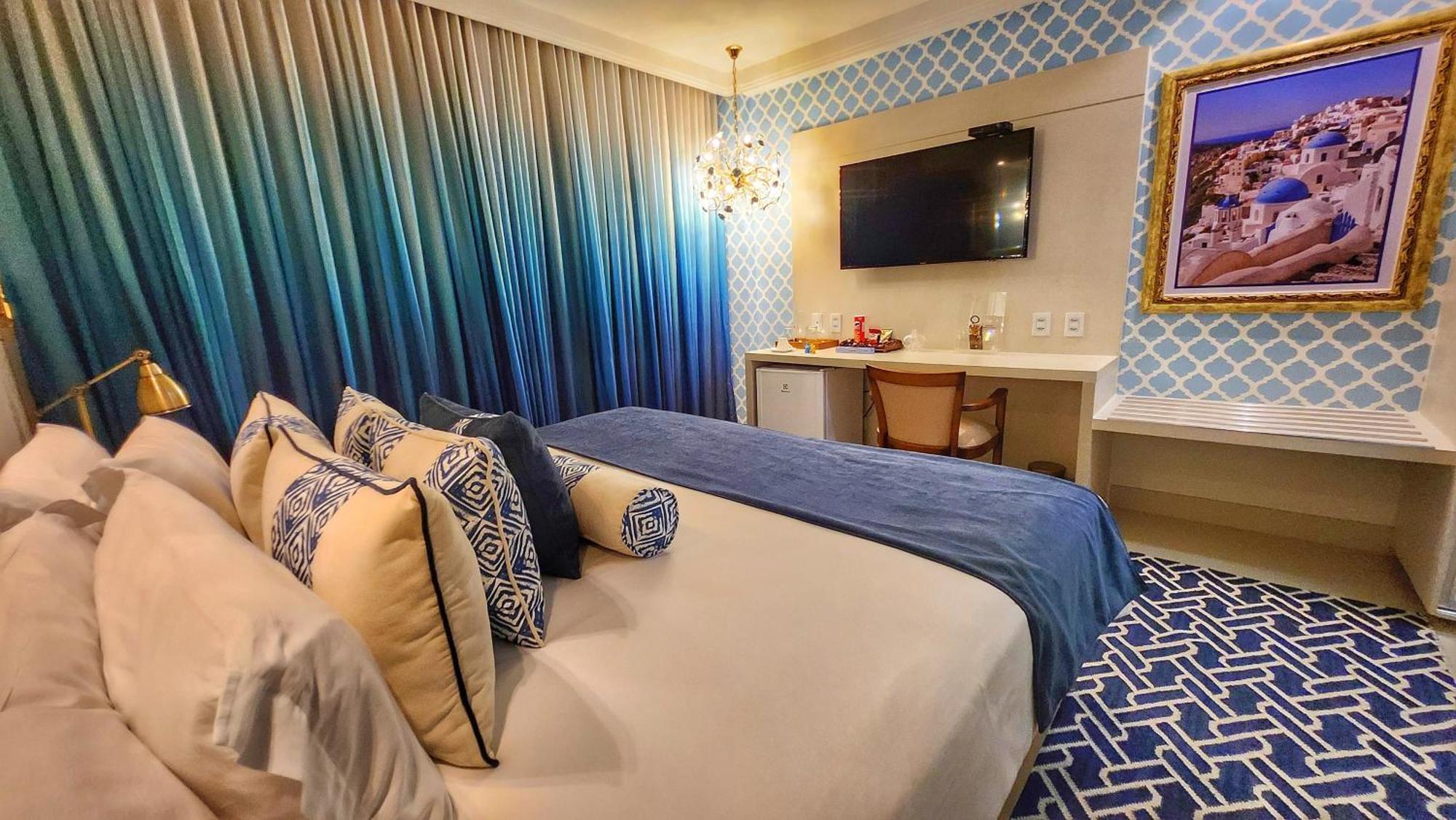 Golden Lis Hotel Boutique Goiânia Extérieur photo A room at the hotel