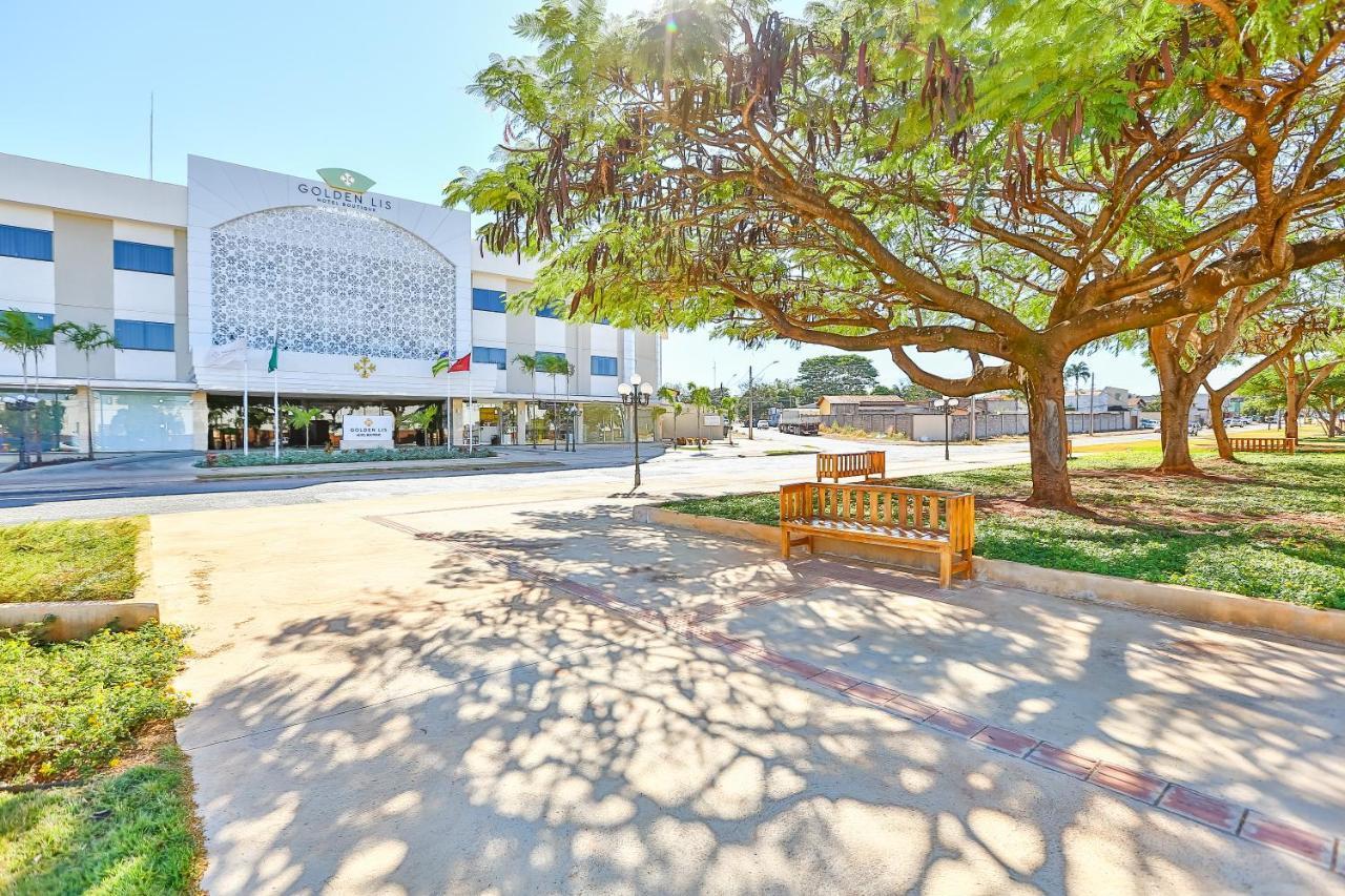 Golden Lis Hotel Boutique Goiânia Extérieur photo The main building of the university
